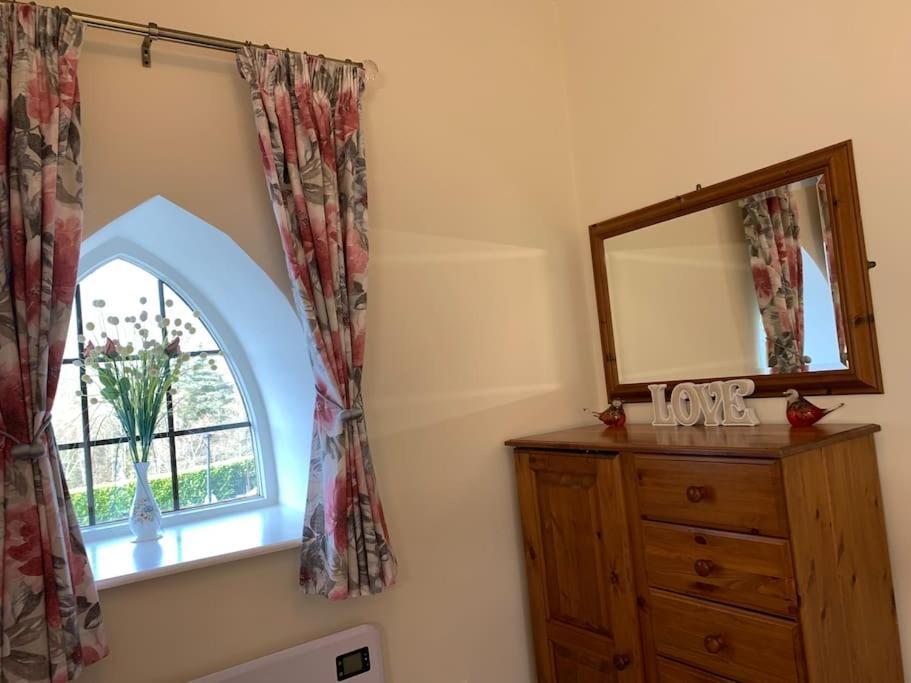 Cut Limestone Apartment Riverside Lodge Карлоу Екстериор снимка